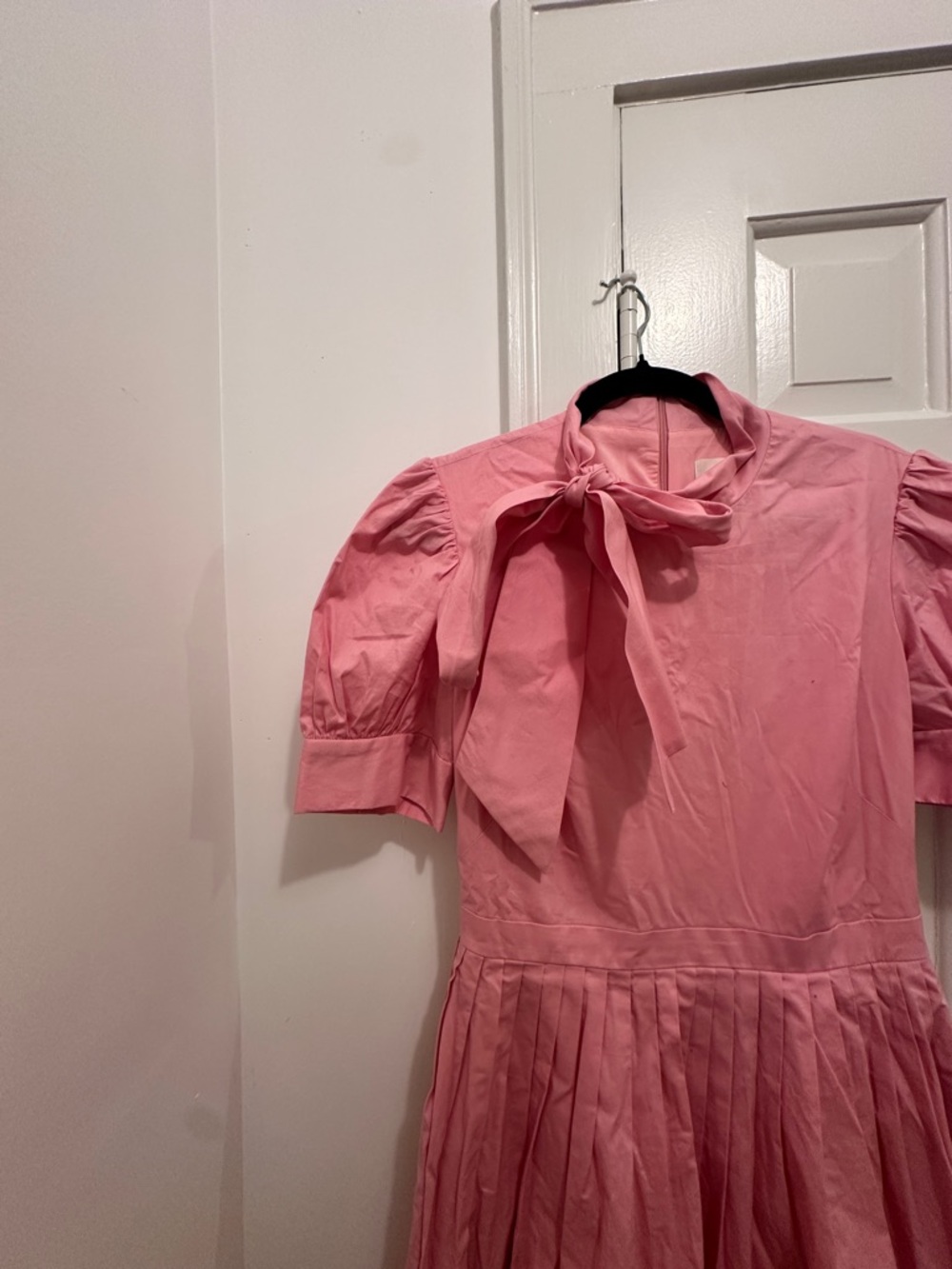Gal Meets Glam Pink Bow-Neck Puff Sleeve Dress - Picture 6 of 10